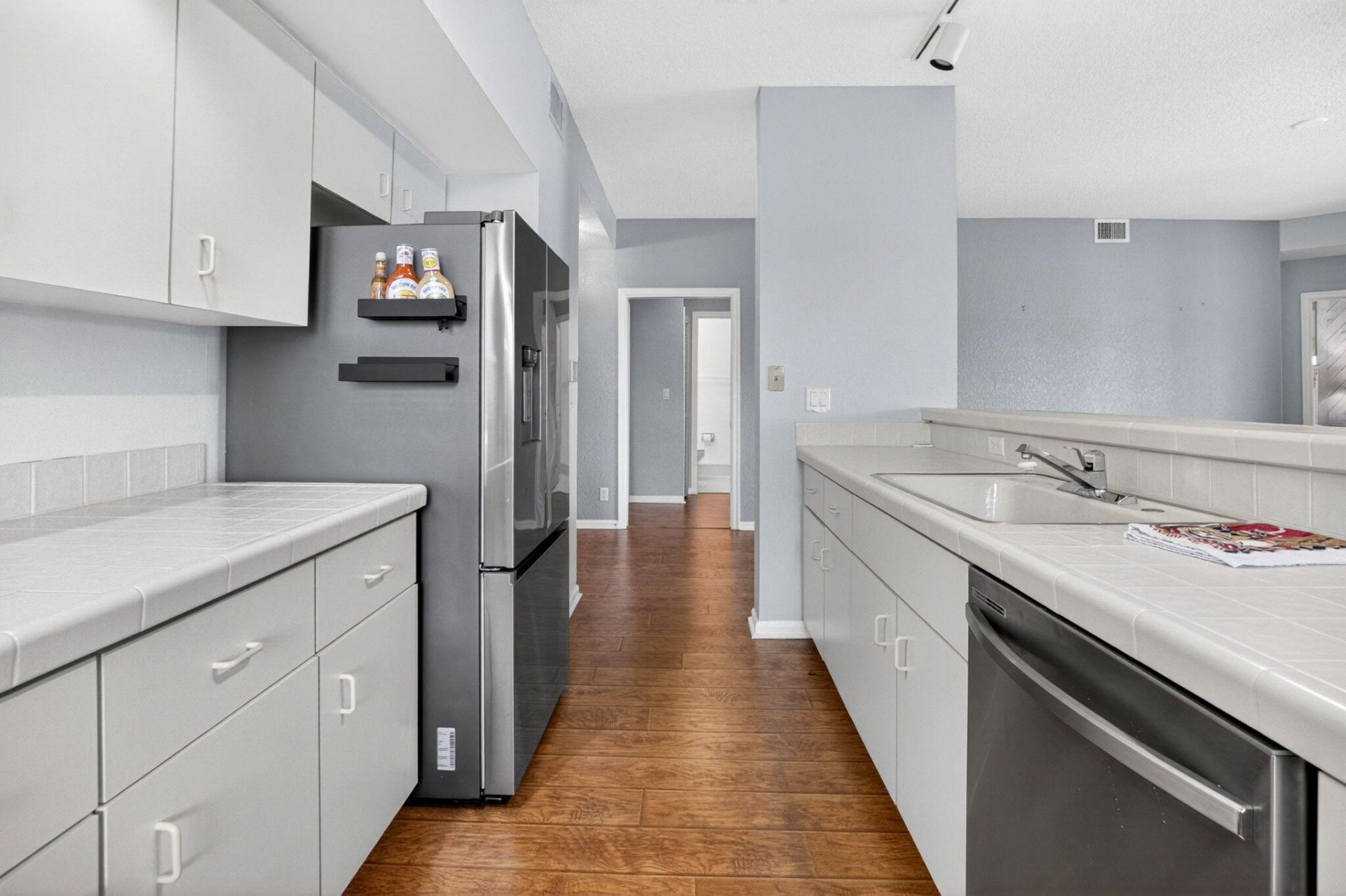 8073 Aberdeen Drive, Unit 201, Boynton Beach, FL 33472 Photo
