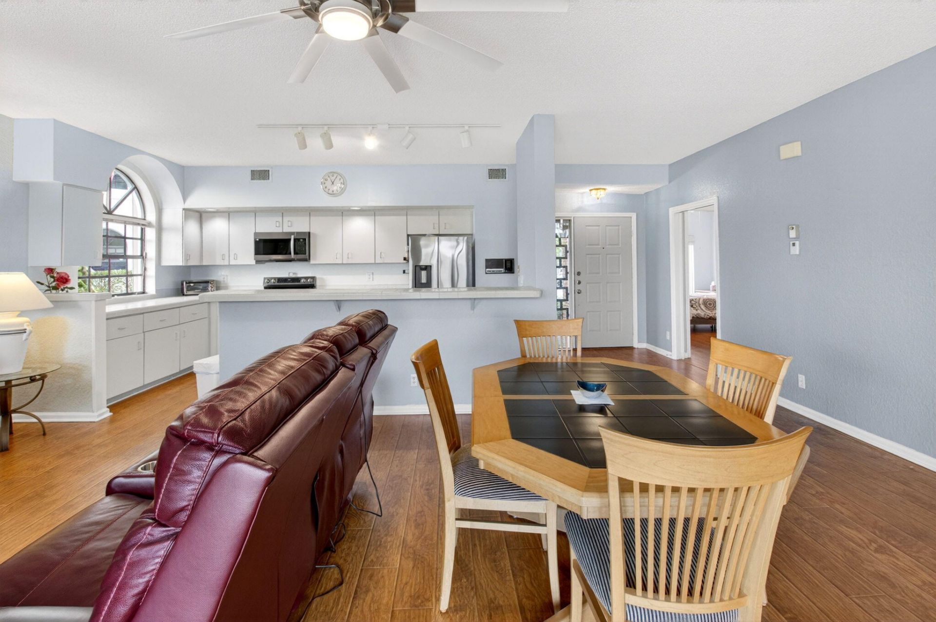 8073 Aberdeen Drive, Unit 201, Boynton Beach, FL 33472 Photo