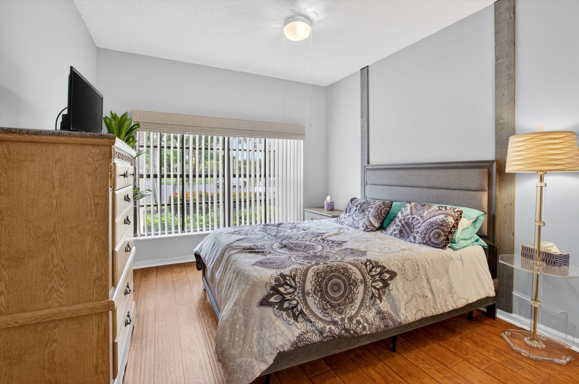 8073 Aberdeen Drive, Unit 201, Boynton Beach, FL 33472 Photo