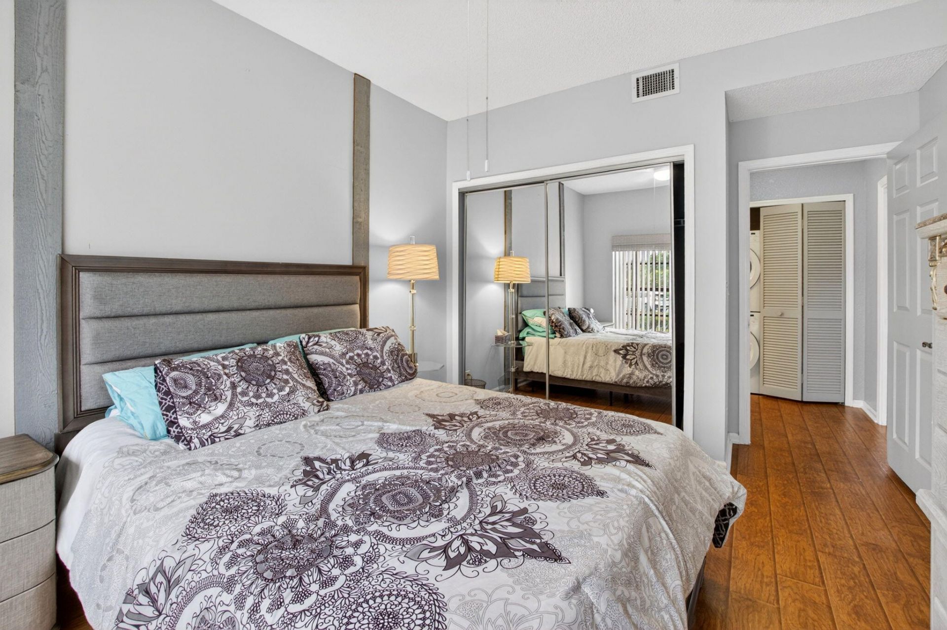 8073 Aberdeen Drive, Unit 201, Boynton Beach, FL 33472 Photo