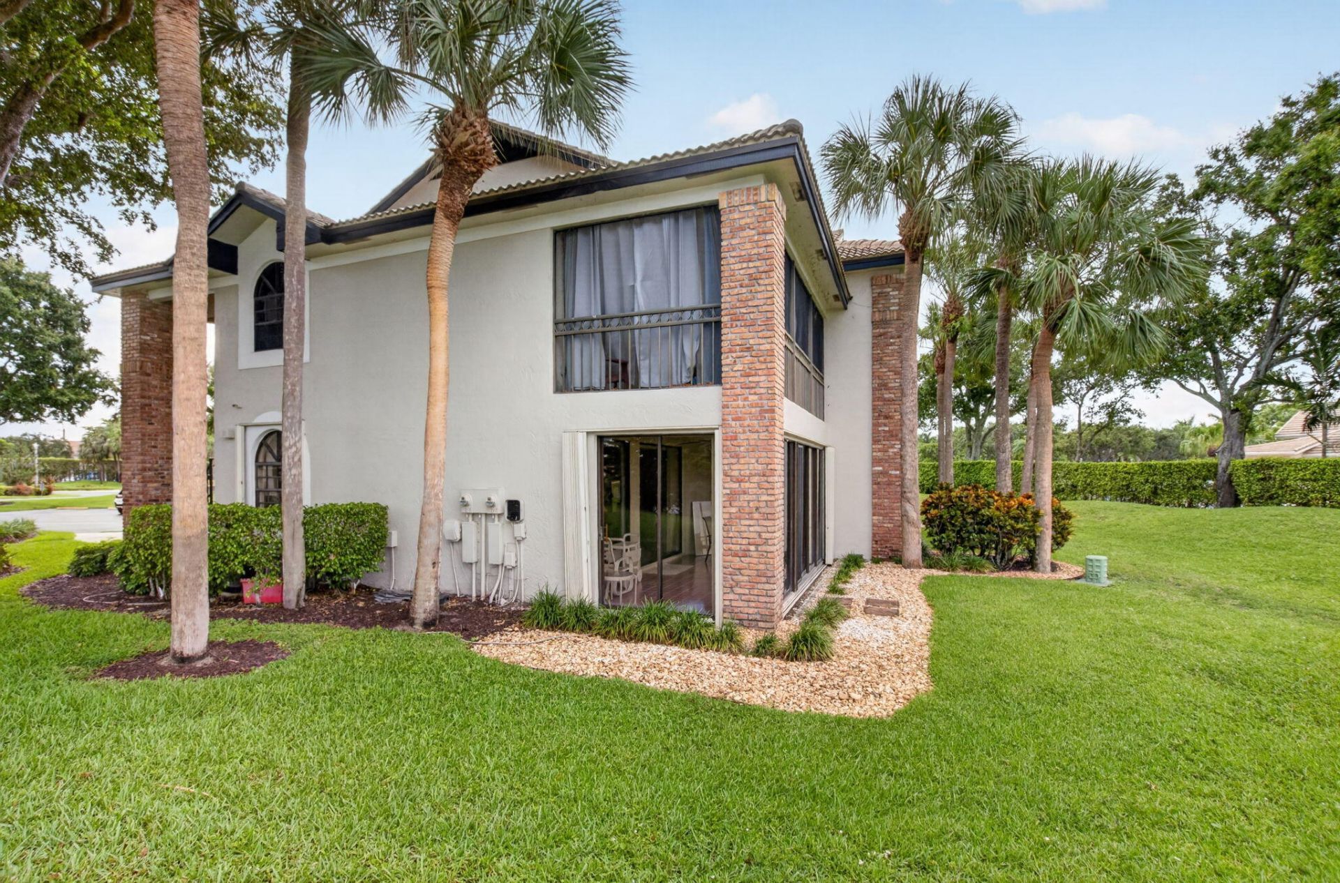 8073 Aberdeen Drive, Unit 201, Boynton Beach, FL 33472 Photo