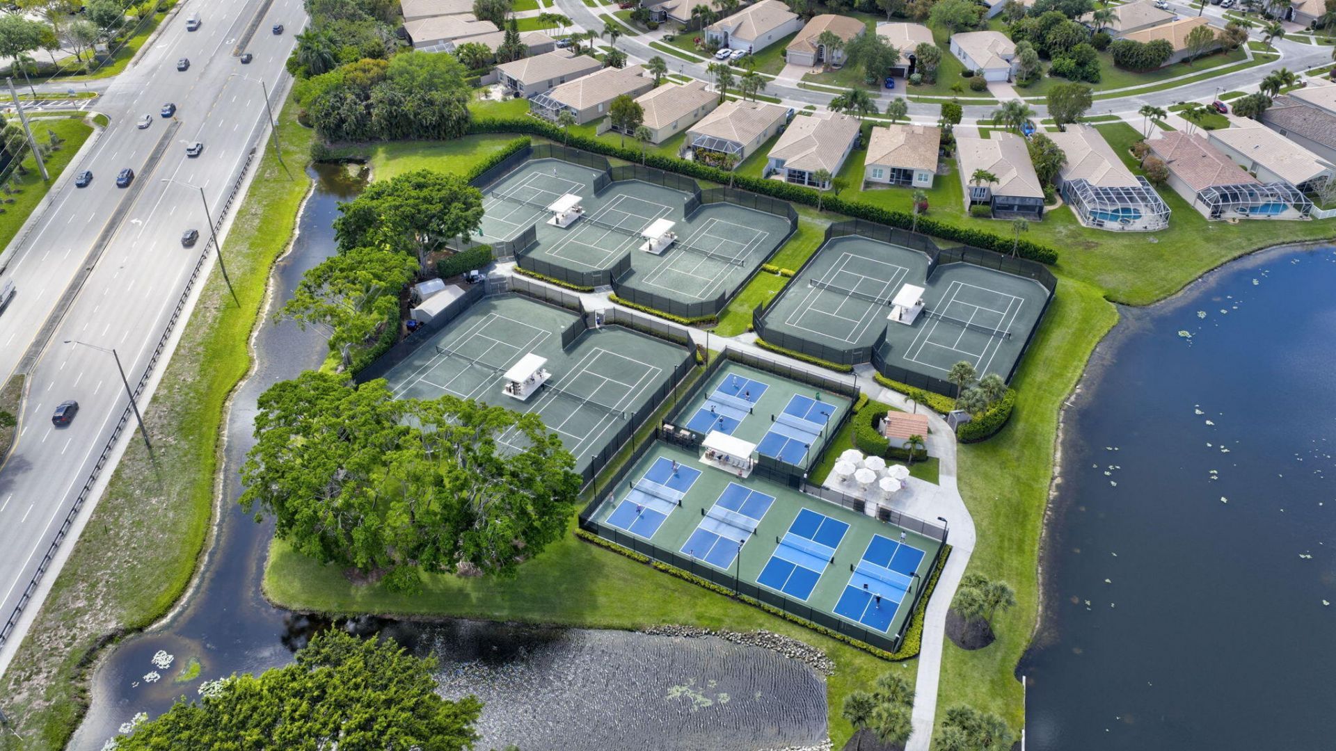 8073 Aberdeen Drive, Unit 201, Boynton Beach, FL 33472 Photo
