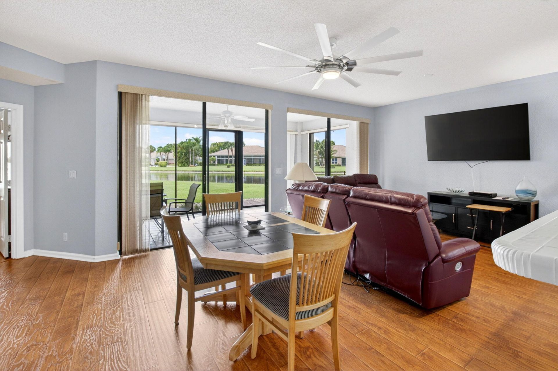 8073 Aberdeen Drive, Unit 201, Boynton Beach, FL 33472 Photo