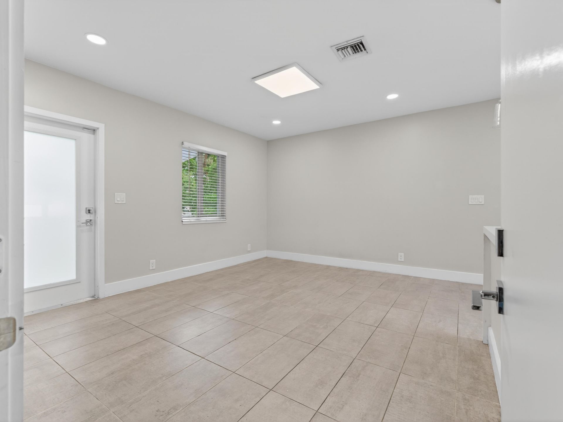 128 SW 22nd Terrace, Fort Lauderdale, FL 33312 Photo