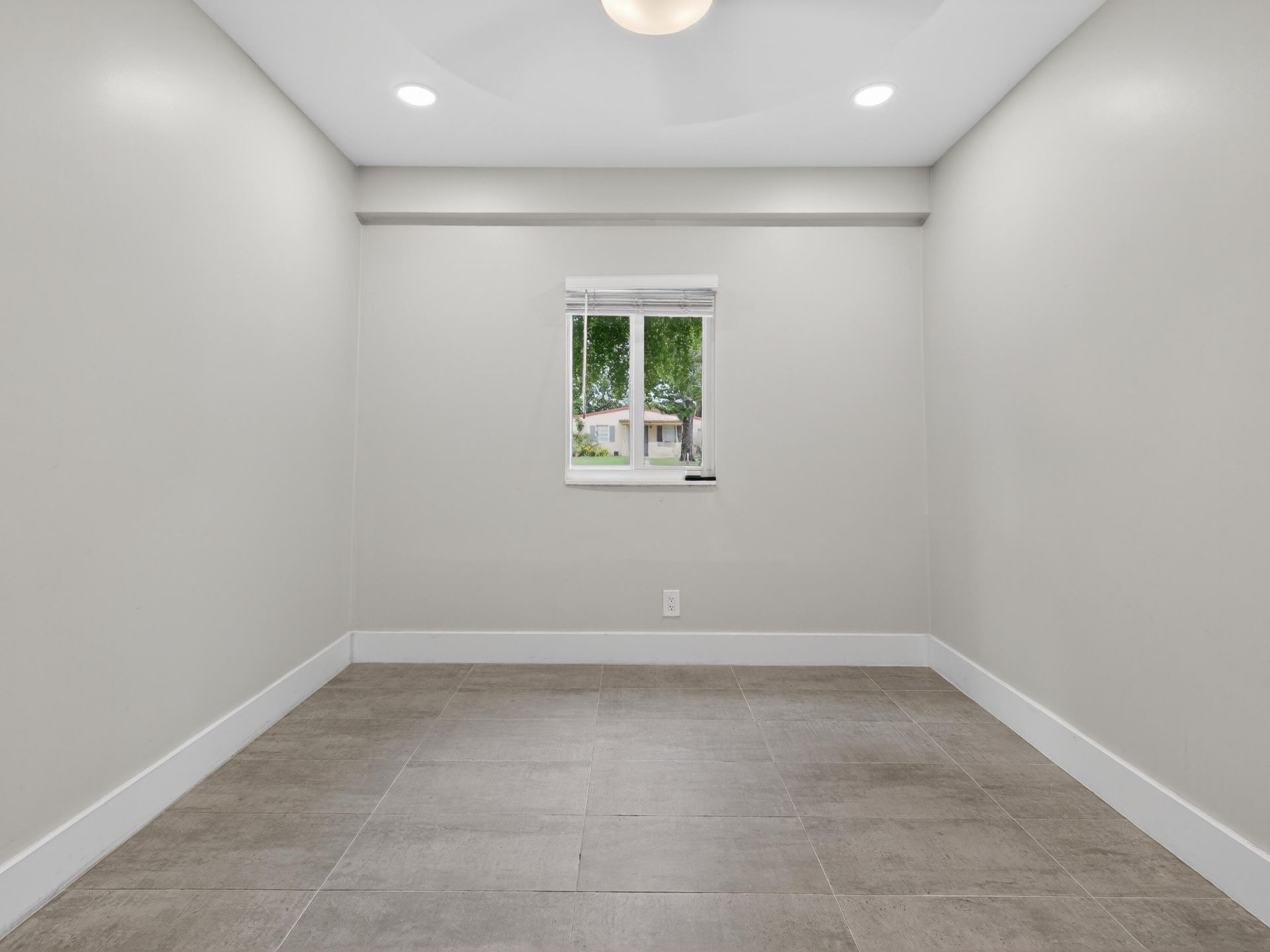 128 SW 22nd Terrace, Fort Lauderdale, FL 33312 Photo