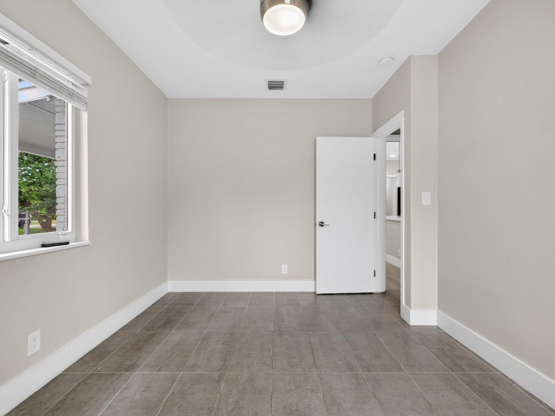 128 SW 22nd Terrace, Fort Lauderdale, FL 33312 Photo