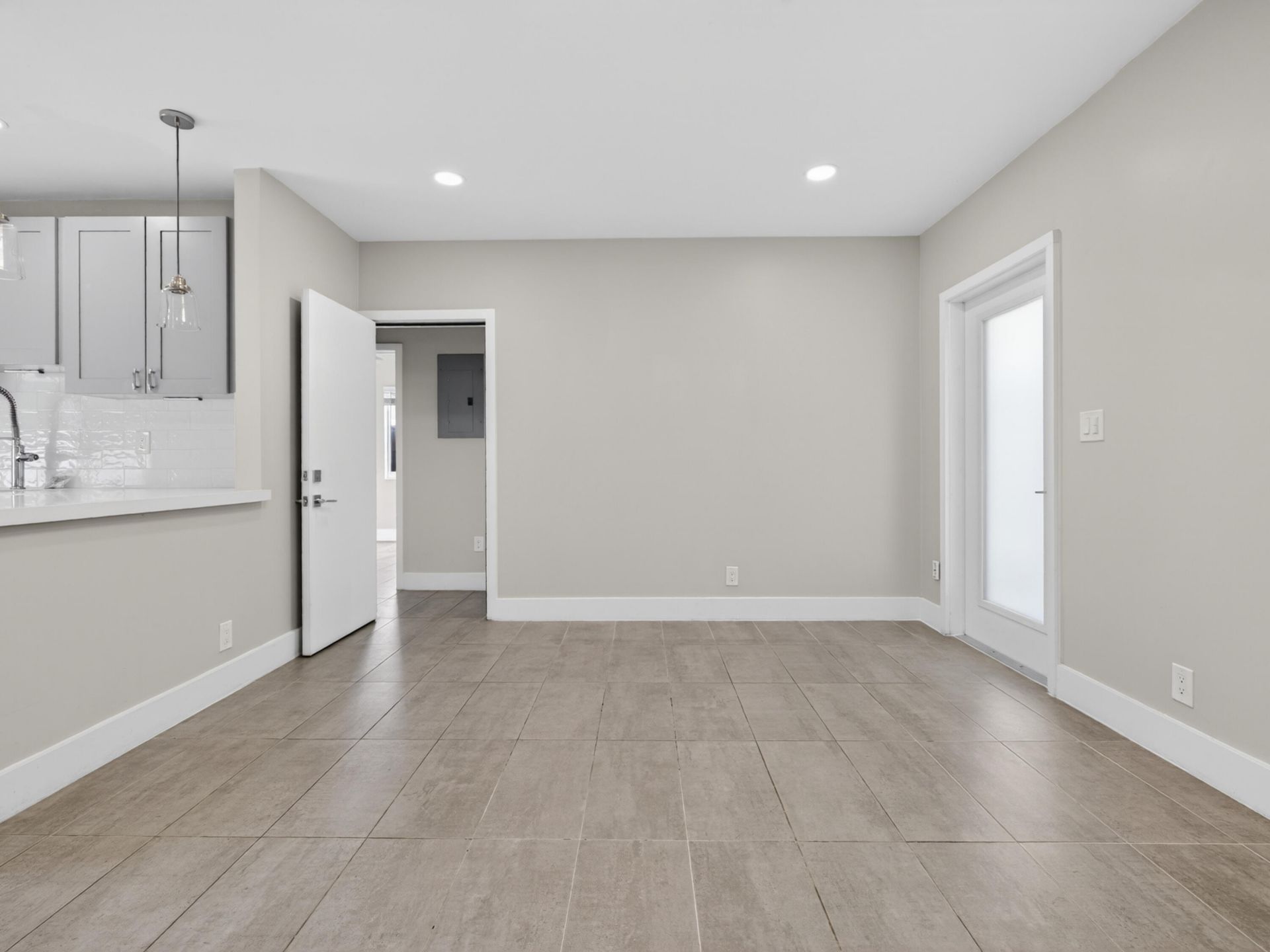 128 SW 22nd Terrace, Fort Lauderdale, FL 33312 Photo