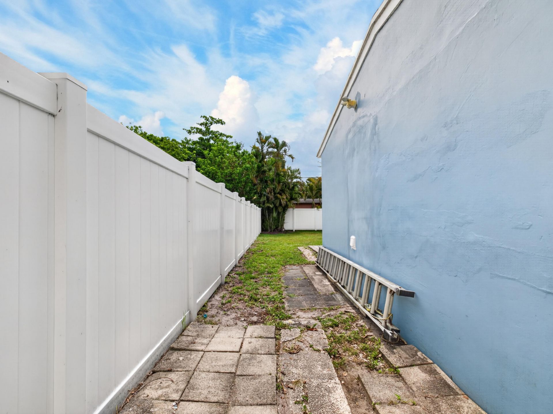 128 SW 22nd Terrace, Fort Lauderdale, FL 33312 Photo