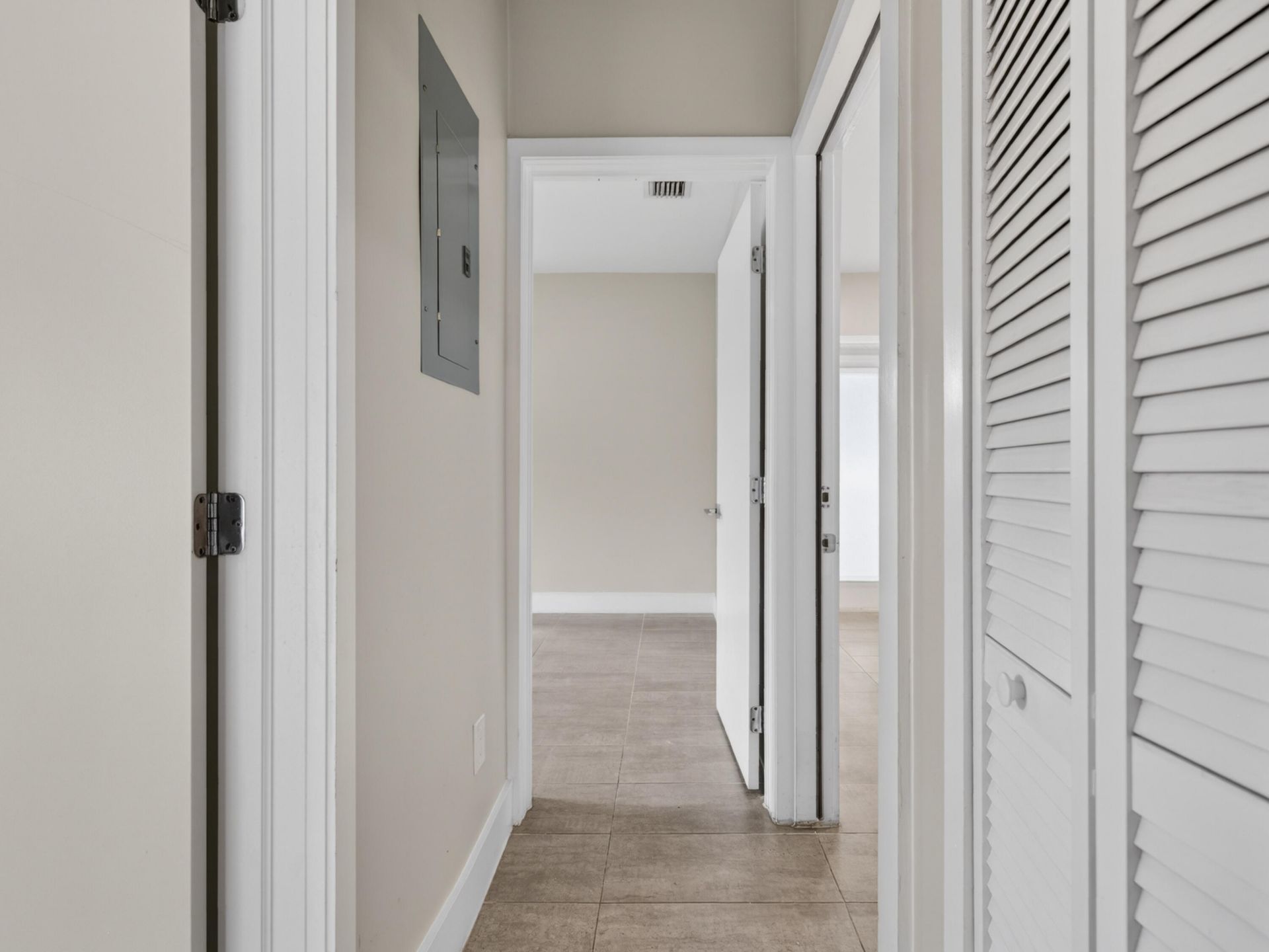 128 SW 22nd Terrace, Fort Lauderdale, FL 33312 Photo