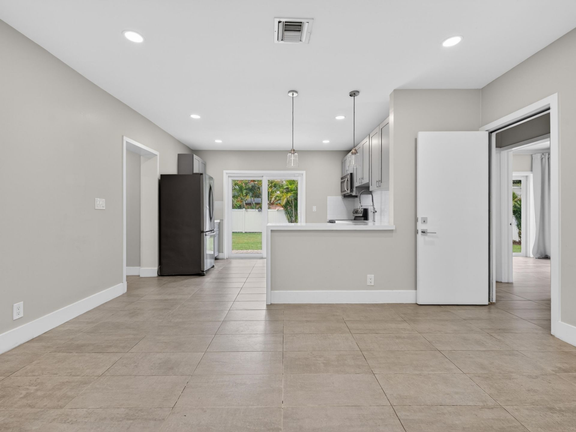 128 SW 22nd Terrace, Fort Lauderdale, FL 33312 Photo