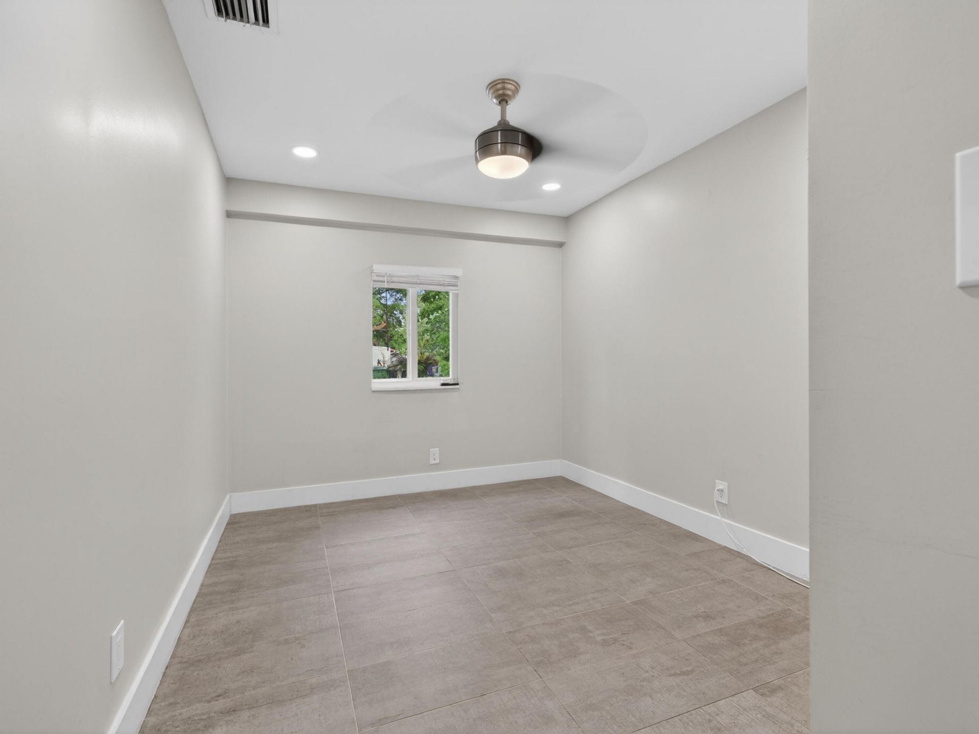 128 SW 22nd Terrace, Fort Lauderdale, FL 33312 Photo