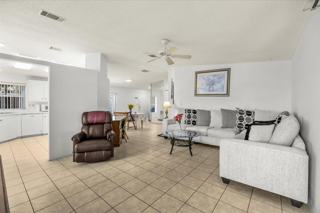 3809 Meadowlark Circle, Port Saint Lucie, FL 34952 Photo