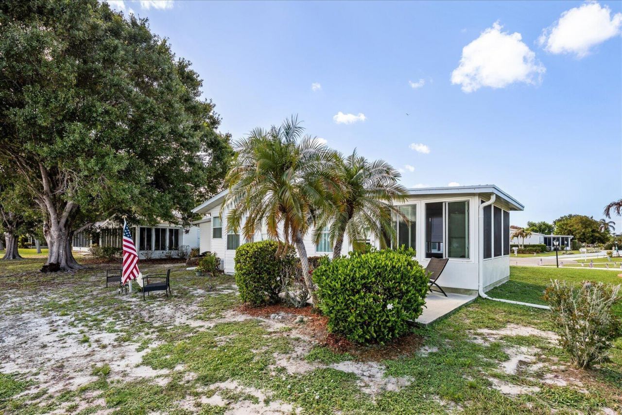 3809 Meadowlark Circle, Port Saint Lucie, FL 34952 Photo