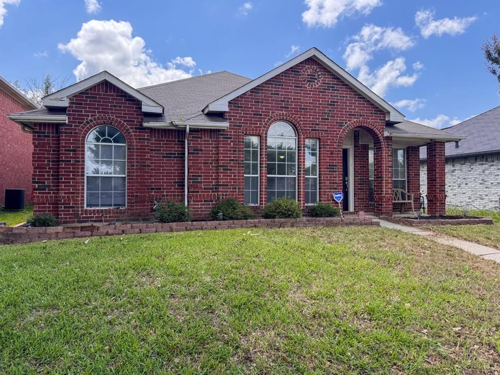 2201 Silverthorn Lane, Flower Mound, TX 75028 Main Photo