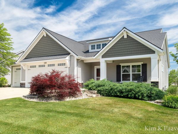 2285 Whistle Creek Drive SW, Byron Center, MI 49315