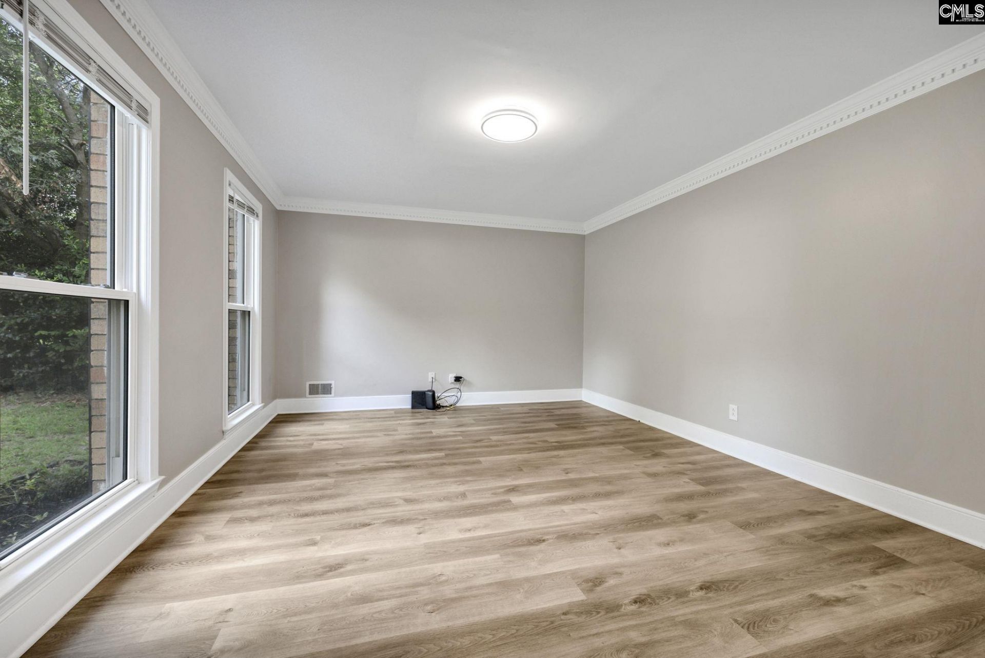 3608 Greenway Drive Photo 4