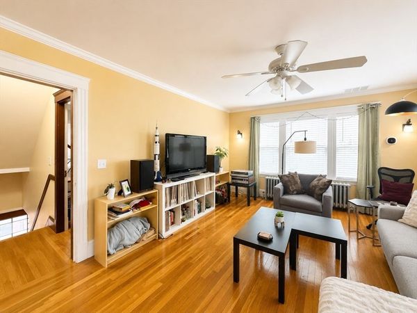 18 Linden Pl, Unit 2, Brookline, MA 02445