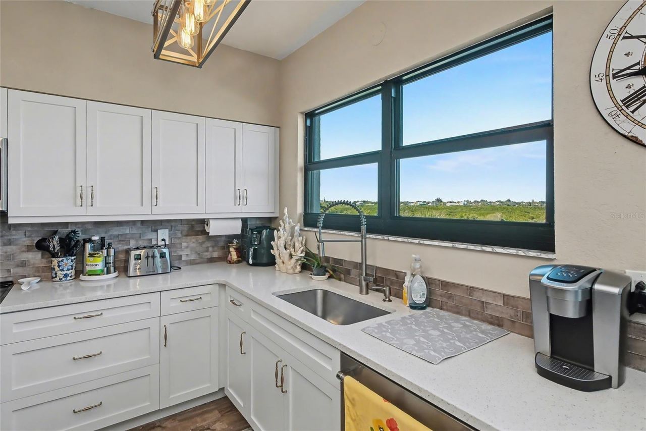 5408 Eagles Point Circle , Unit 302, Sarasota, FL 34231 Photo
