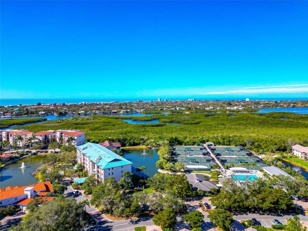 5408 Eagles Point Circle , Unit 302, Sarasota, FL 34231 Photo