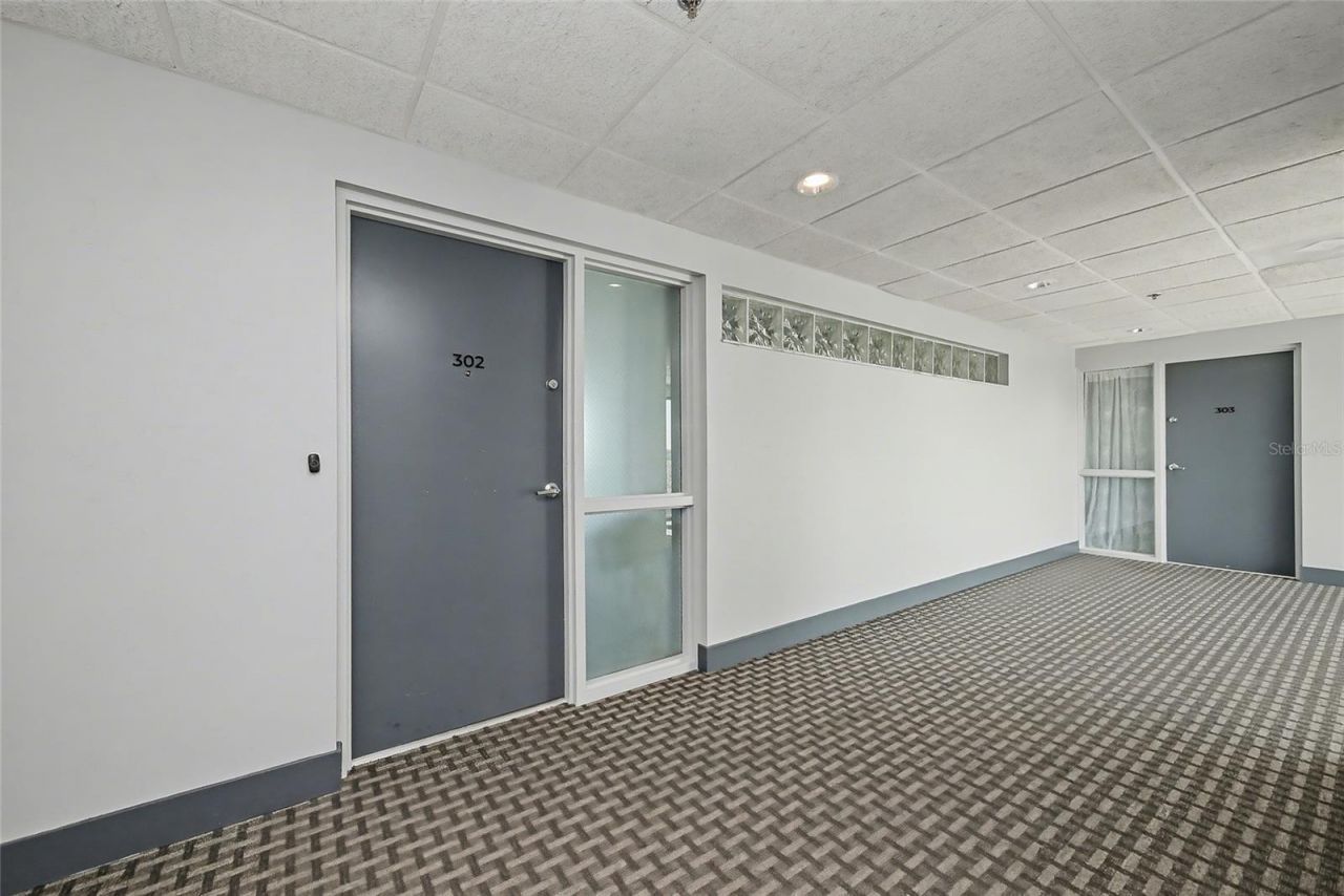 5408 Eagles Point Circle , Unit 302, Sarasota, FL 34231 Photo