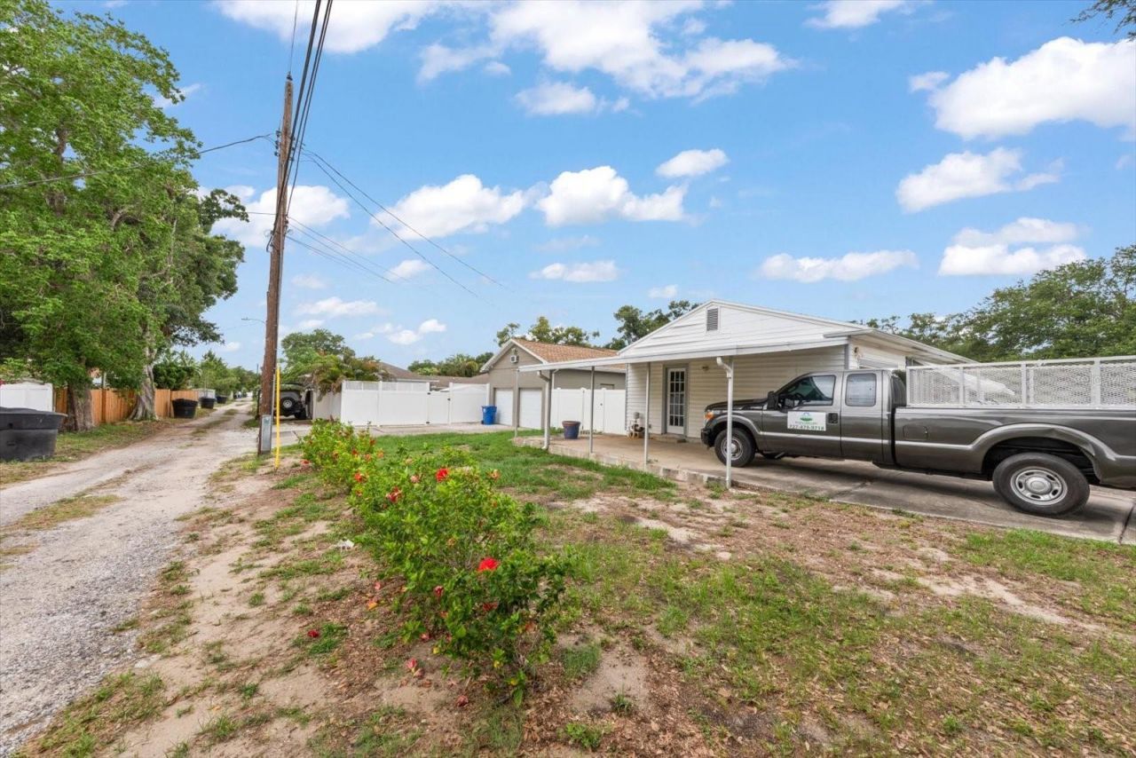 1730 50th Street N, Saint Petersburg, FL 33710 Photo