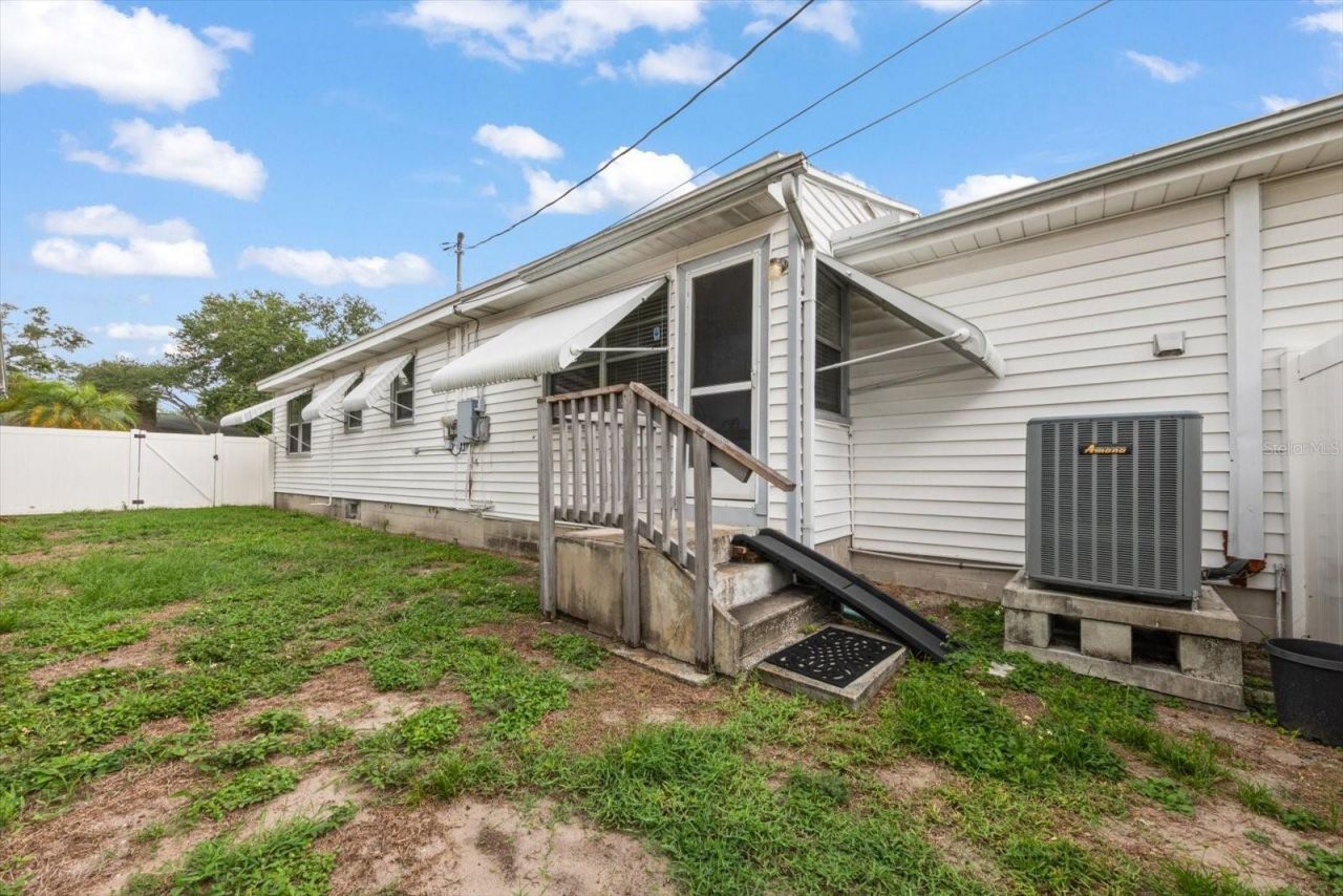 1730 50th Street N, Saint Petersburg, FL 33710 Photo