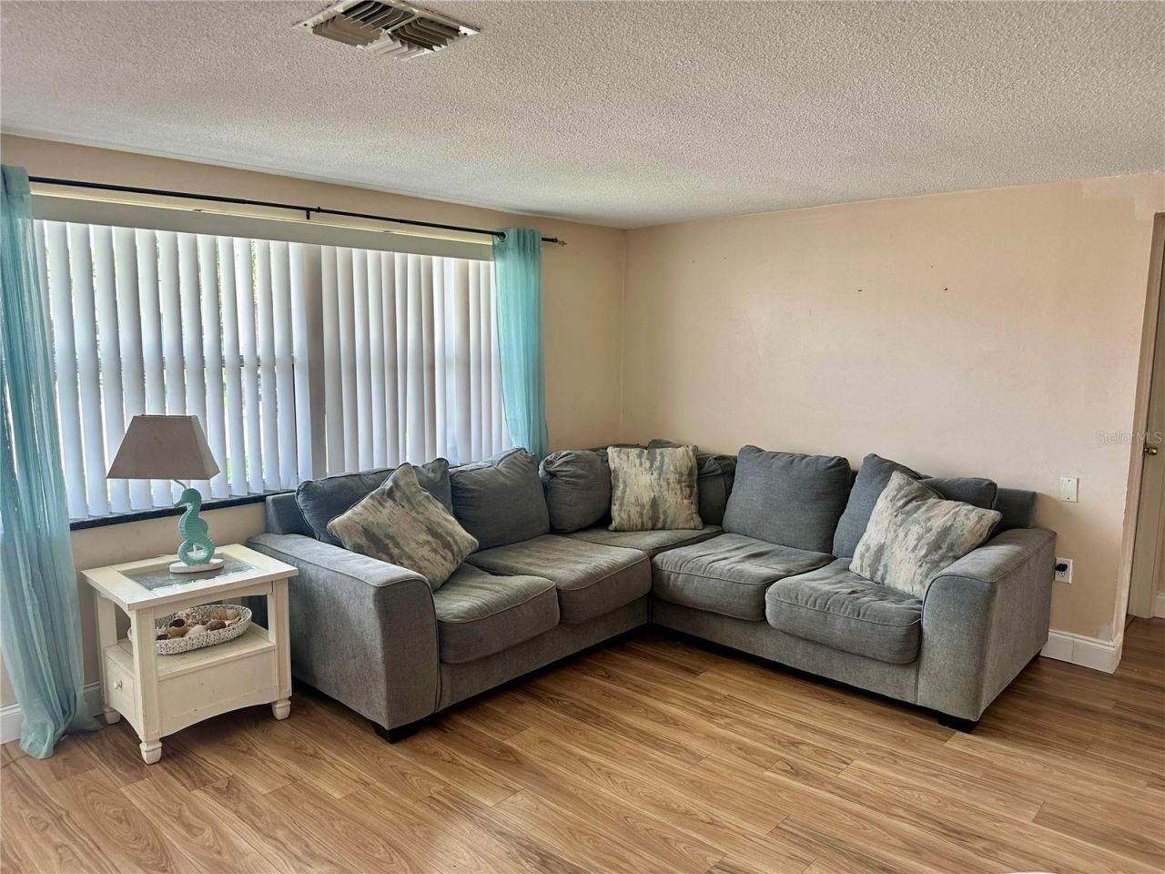 7917 Foxwood Drive, New Port Richey, FL 34653 Photo