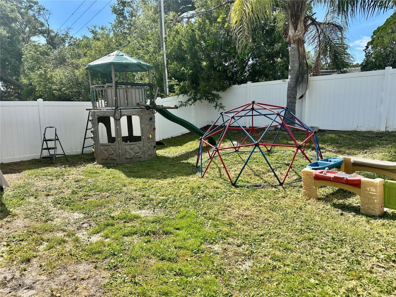 7917 Foxwood Drive, New Port Richey, FL 34653 Photo