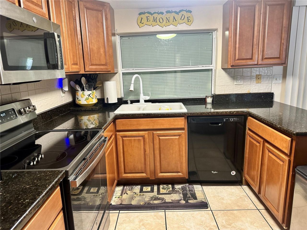7917 Foxwood Drive, New Port Richey, FL 34653 Photo