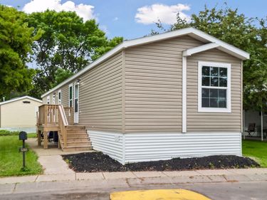 1291 Piper Drive W, New Brighton, MN 55112