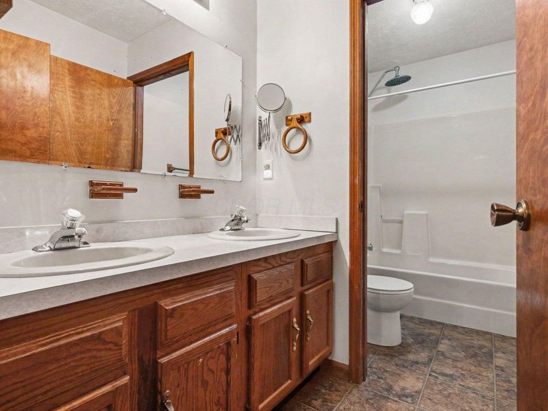 3376 Kropp Road, Grove City, OH 43123 Photo 13