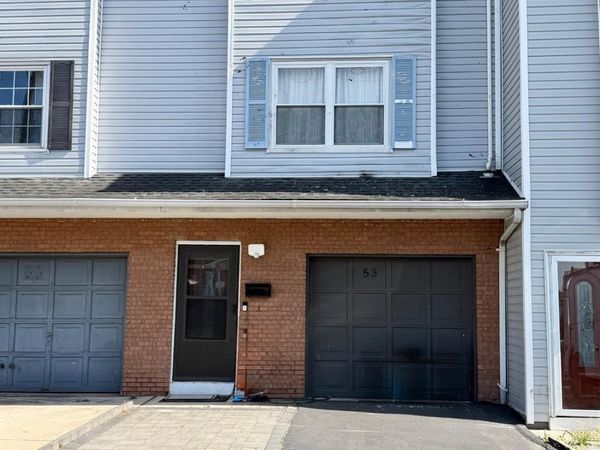 53 Larch Street, Carteret, NJ 07008