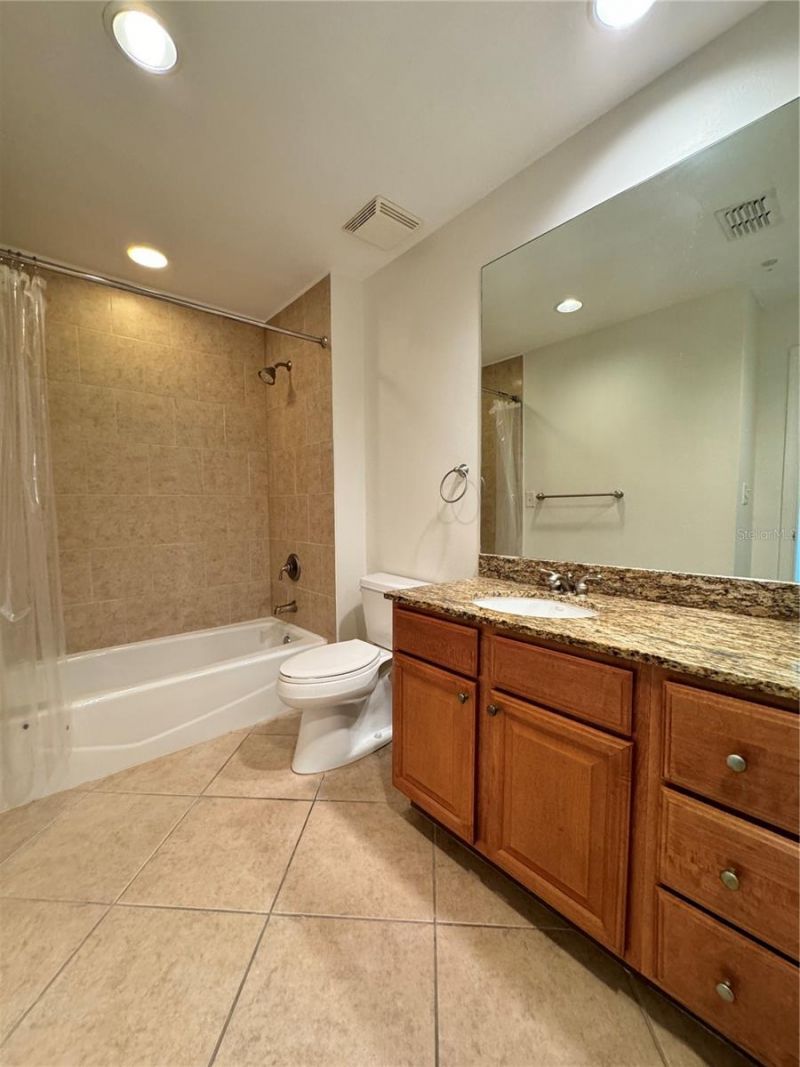 808 3rd Avenue W, Unit 301, Bradenton, FL 34205 Photo