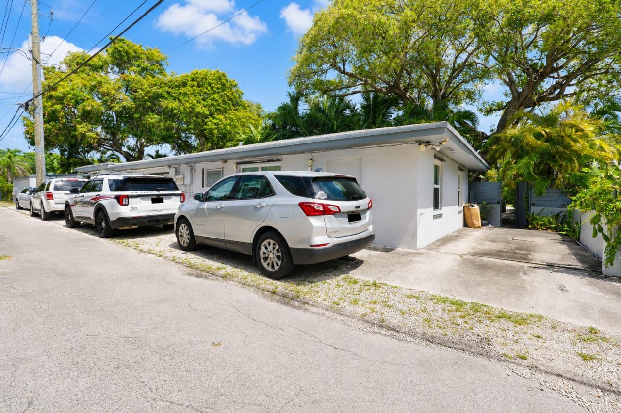 249 SW 14th Street, Unit 1-4, Dania Beach, FL 33004 Photo