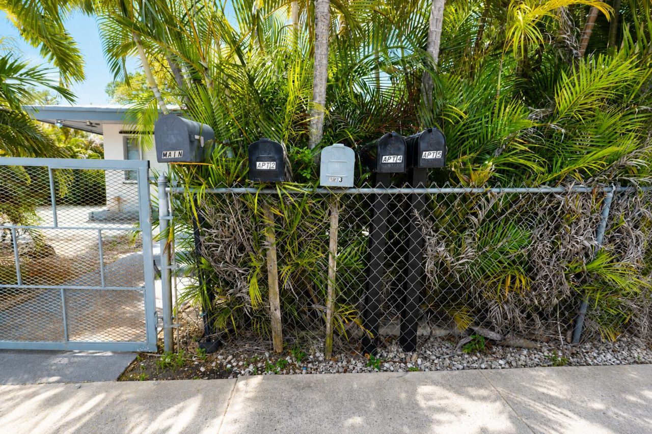 249 SW 14th Street, Unit 1-4, Dania Beach, FL 33004 Photo