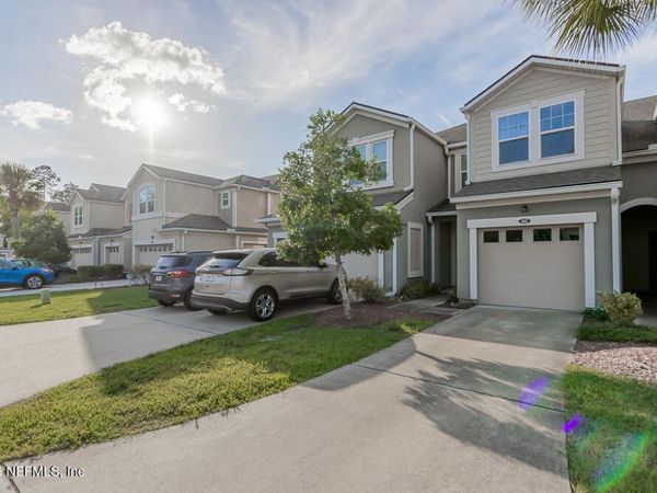 162 NELSON Lane, St. Johns, FL 32259