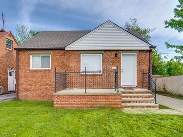 13020 Bellaire Road , Cleveland, OH 44135