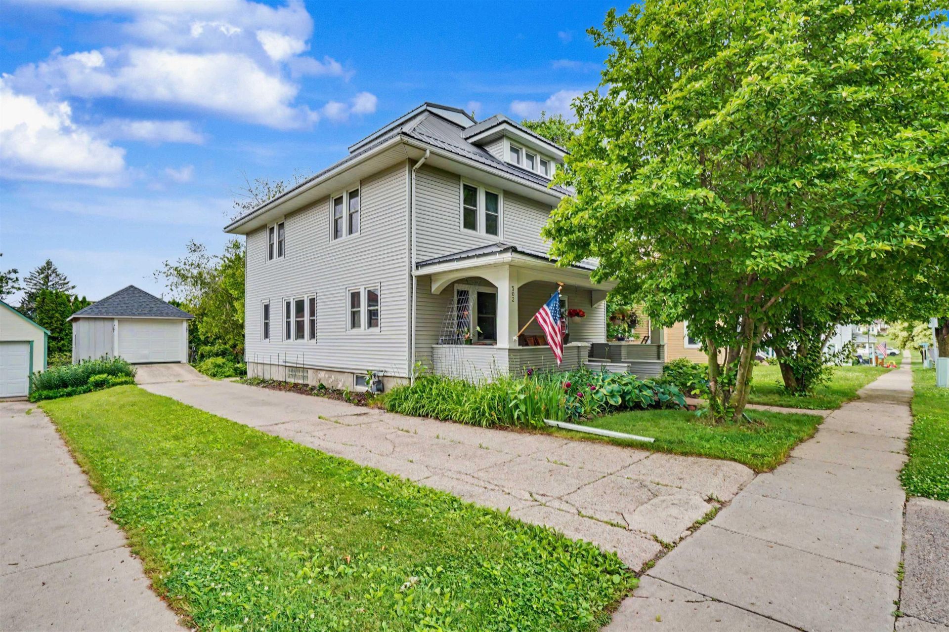 502 South Page Street, Monona, IA 52159 Main Photo
