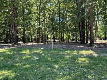 46 Breezewood Lane , Vermilion, OH 44089