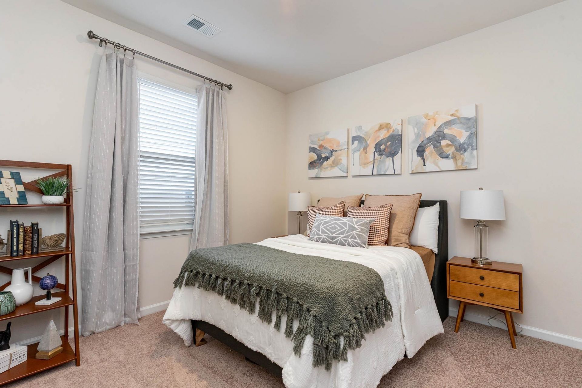 2093 Locust Ridge Dr. Photo 21
