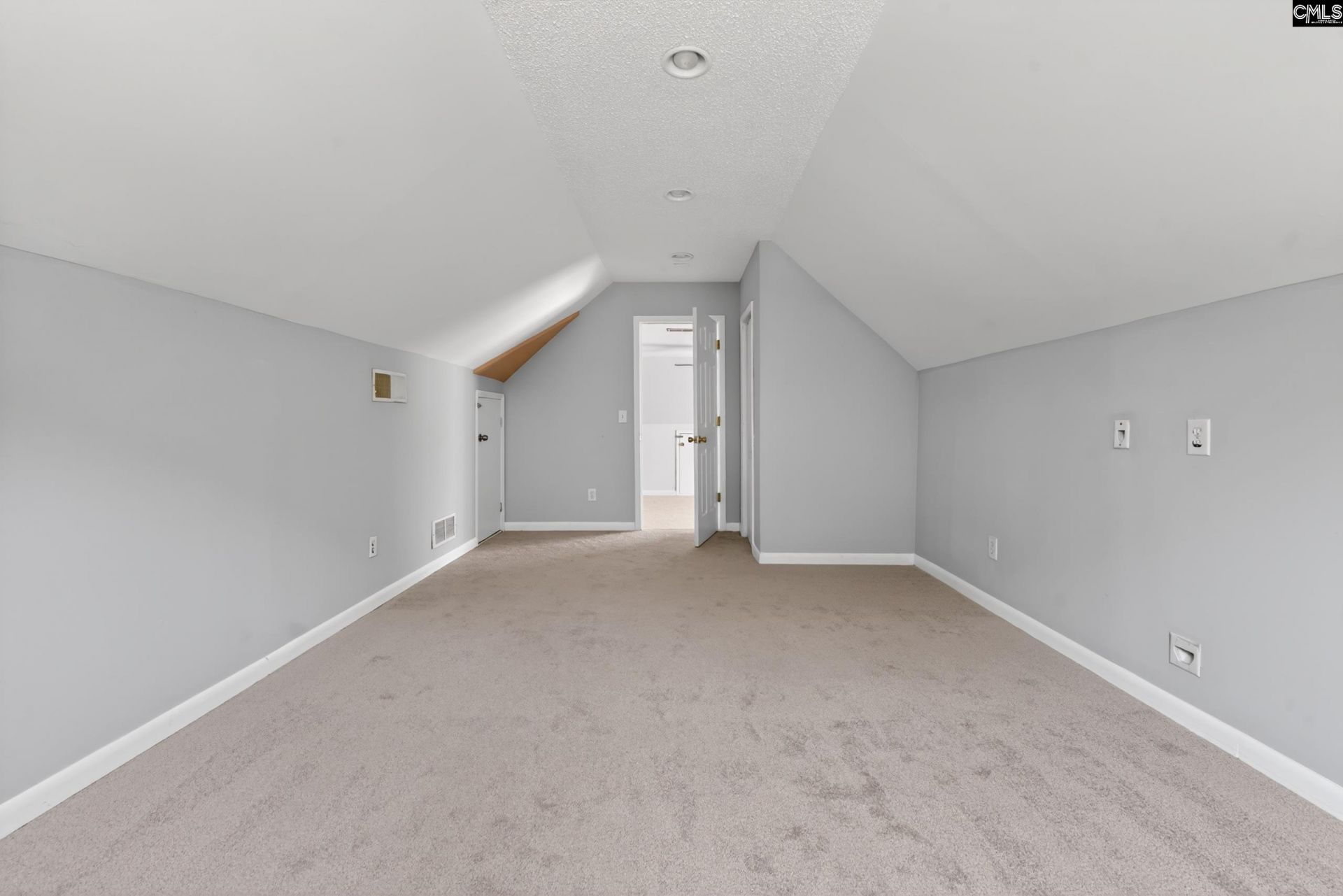 219 Plantation Pointe Drive  Photo 12