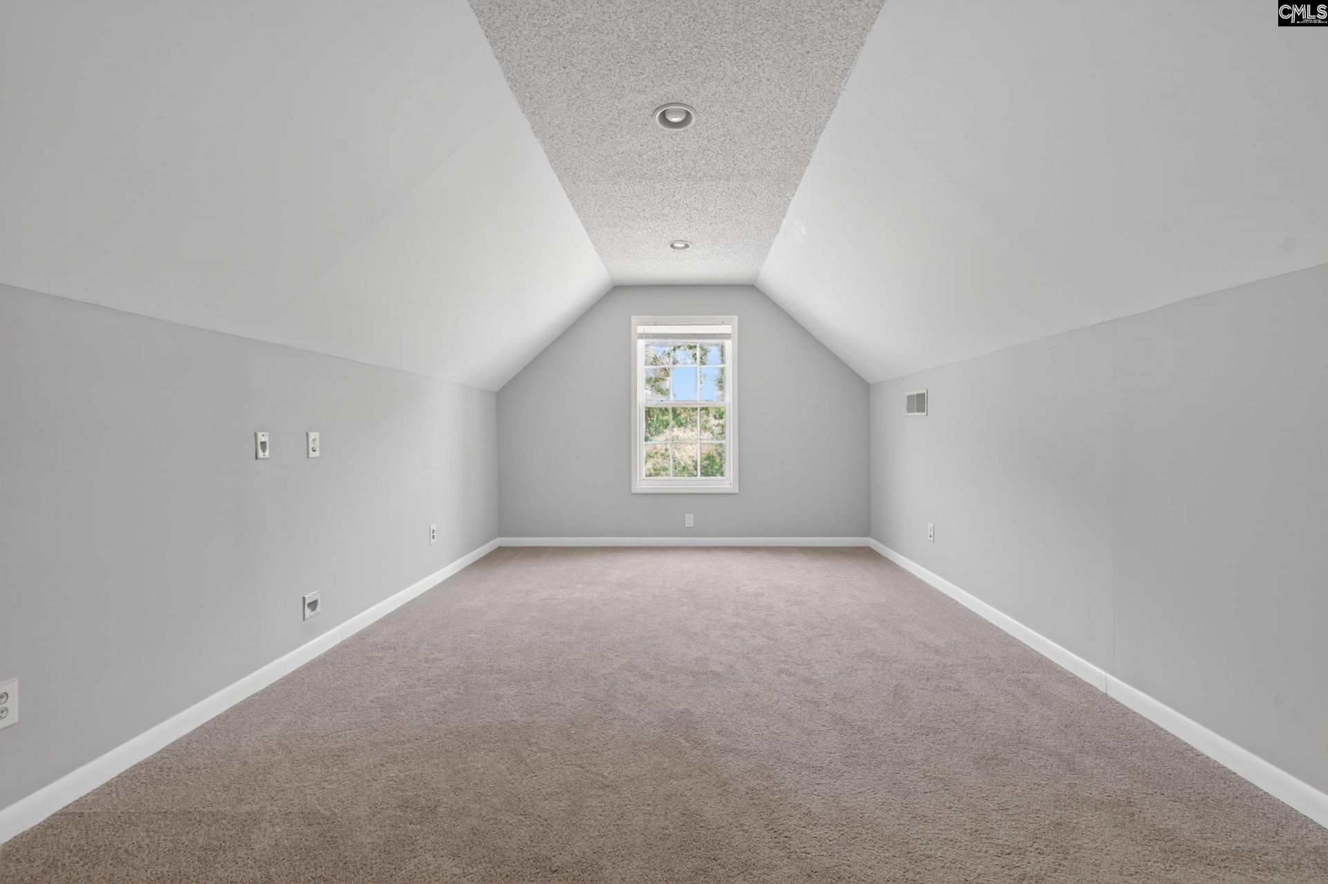 219 Plantation Pointe Drive  Photo 13