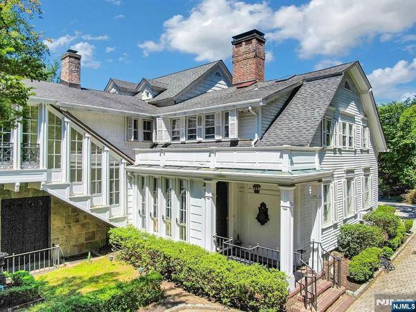 9 E Saddle River Road, SADDLE RIVER, NJ 07458