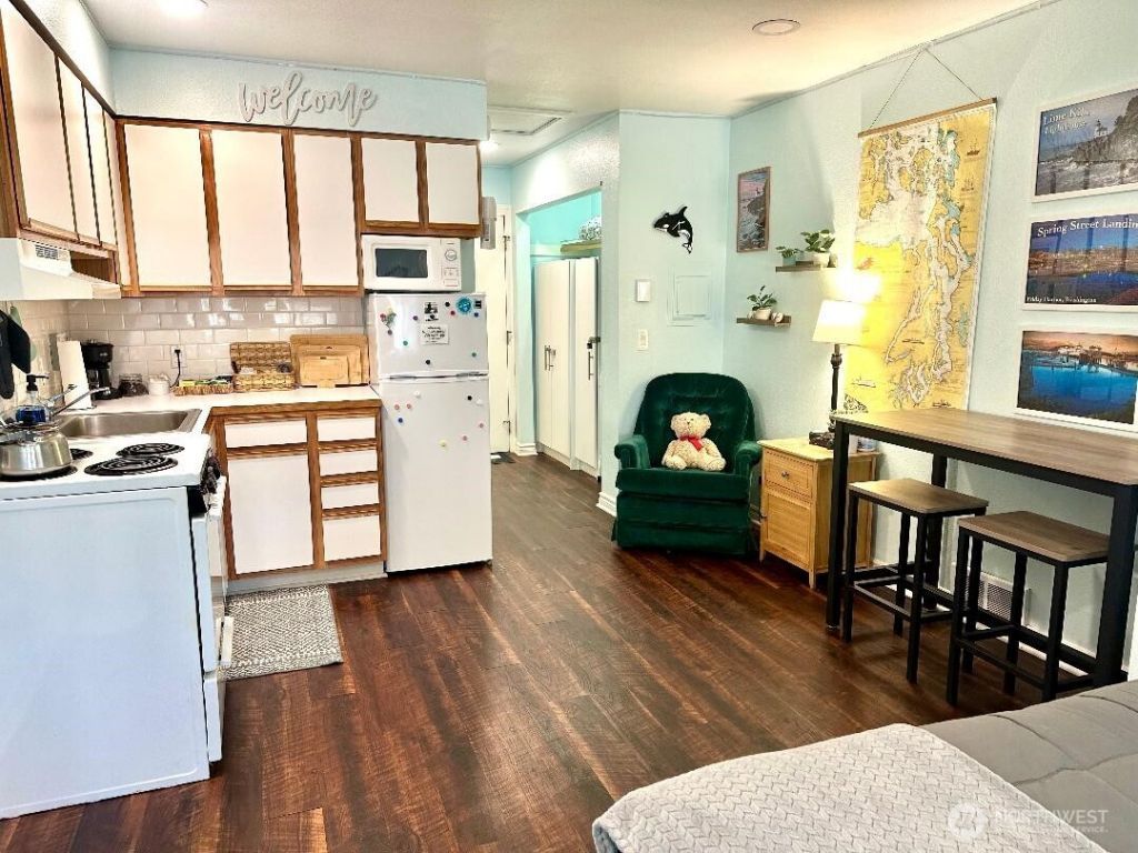 250 Tucker Avenue, Unit 5, Friday Harbor, WA 98250