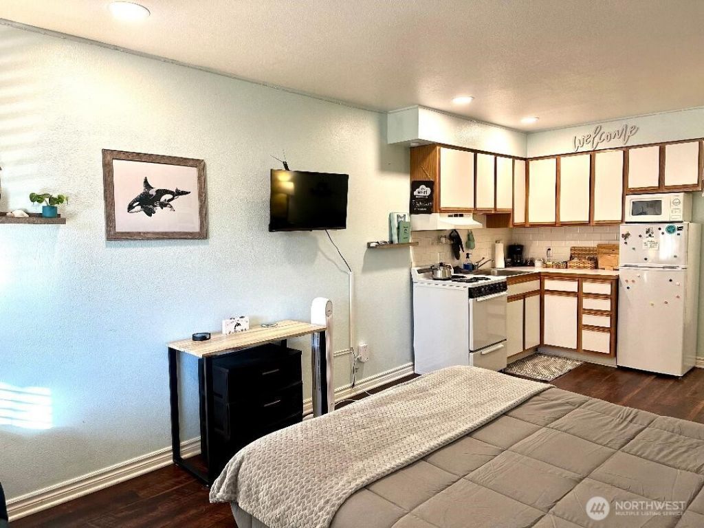 250 Tucker Avenue, Unit 5, Friday Harbor, WA 98250