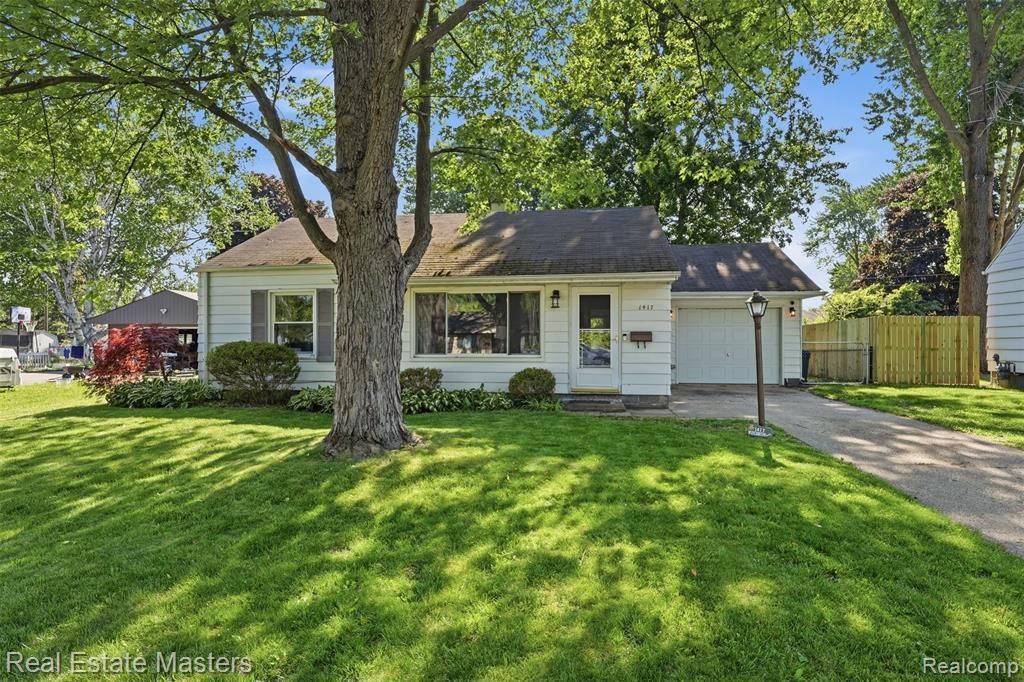 1417 Wisconsin Avenue, Marysville, MI 48040 Main Photo