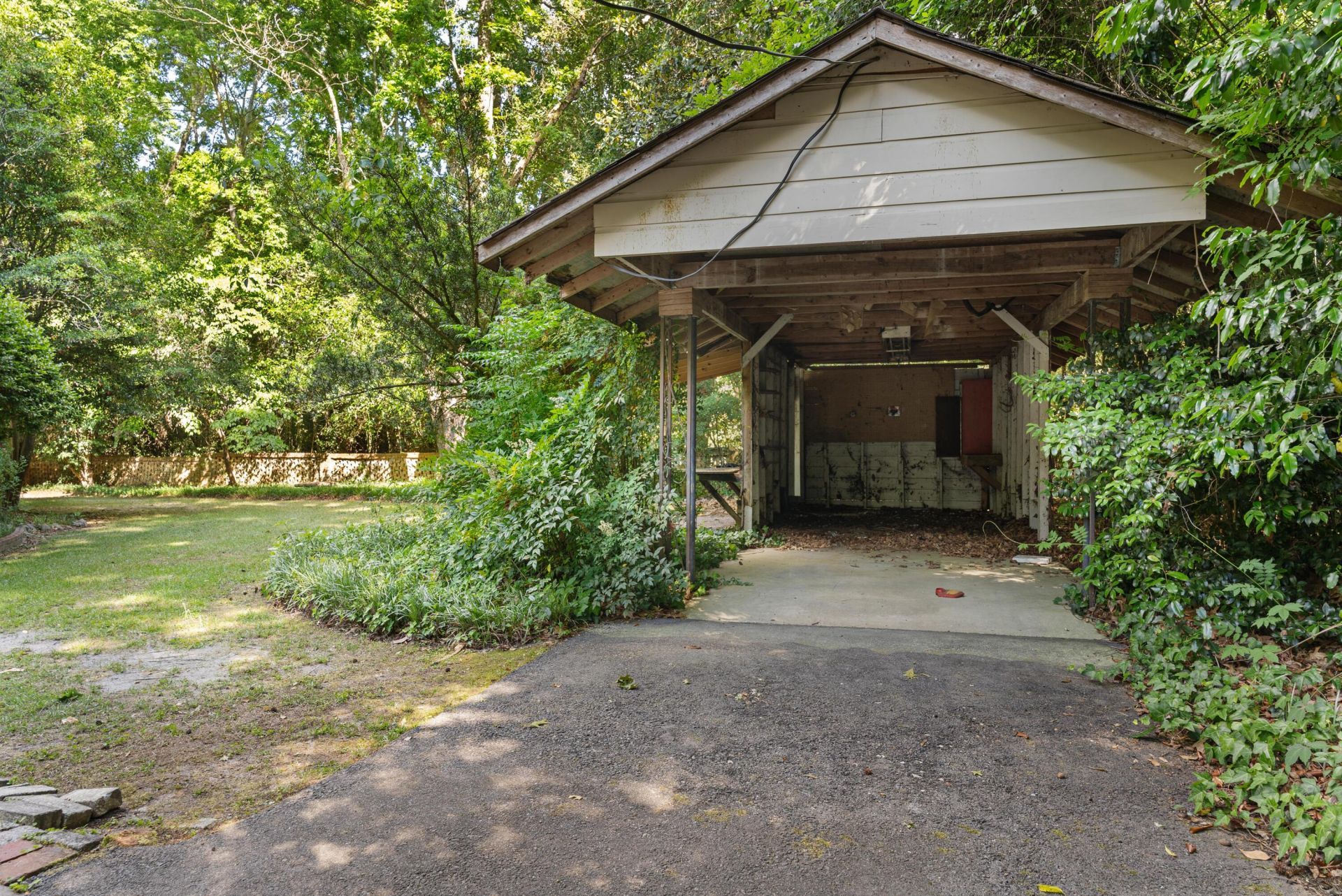 332 Berry Street Photo 10