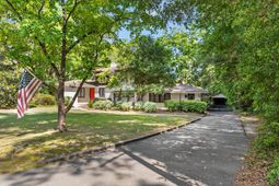 332 Berry Street photo 4