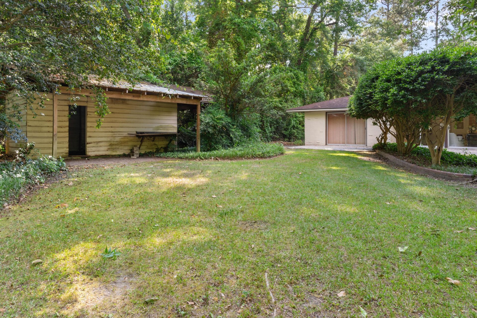 332 Berry Street Photo 9