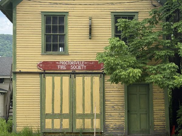 406 Main Street, Cavendish, VT 05142